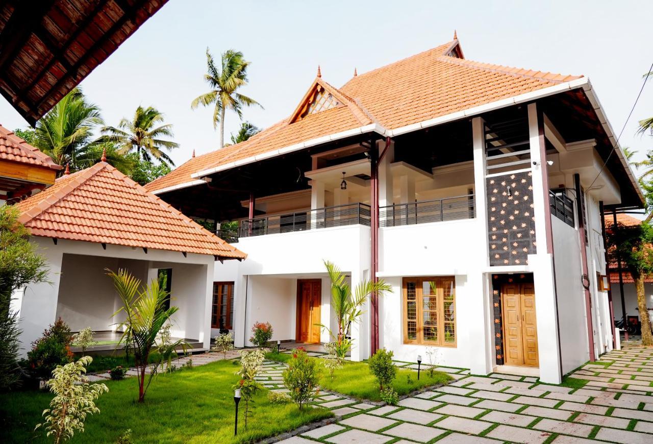 Kalloos Island Backwater Resort Kollam Exterior photo